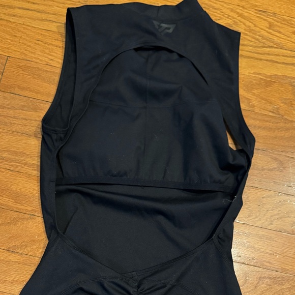 Keep That Pump Black Backless Scrunched Bodysuit XS - Picture 8 of 10